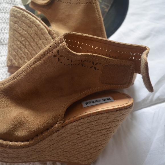 Tan Faux Suede Boho wedges - Picture 3 of 3